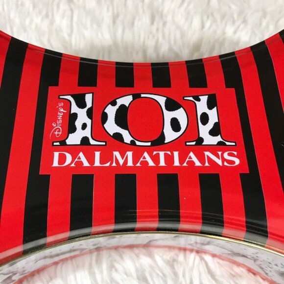 NWOT Disney's 101 Dalmatians Bone Shaped Tin - Picture 2 of 10